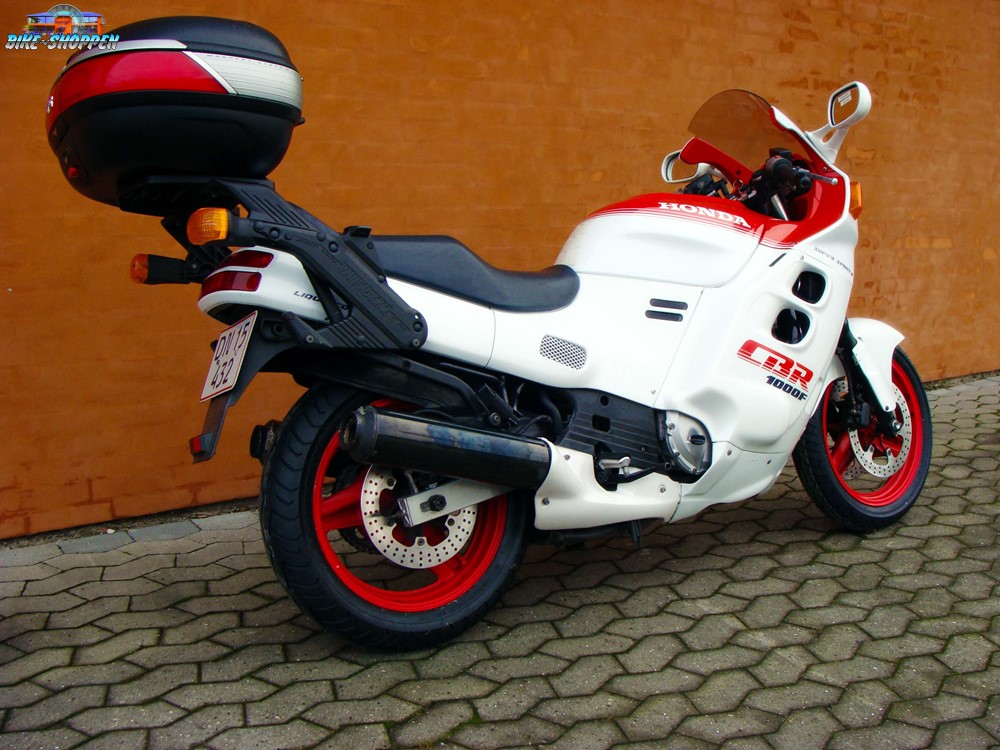 Honda CBR 1000 F SC21